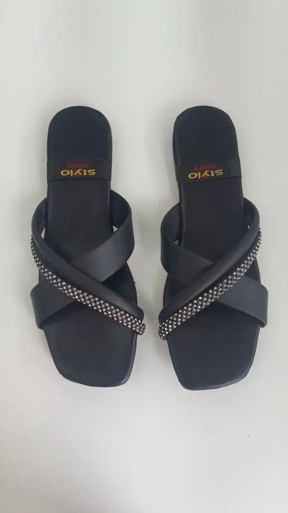 61 Black Flat Fancy Chappal