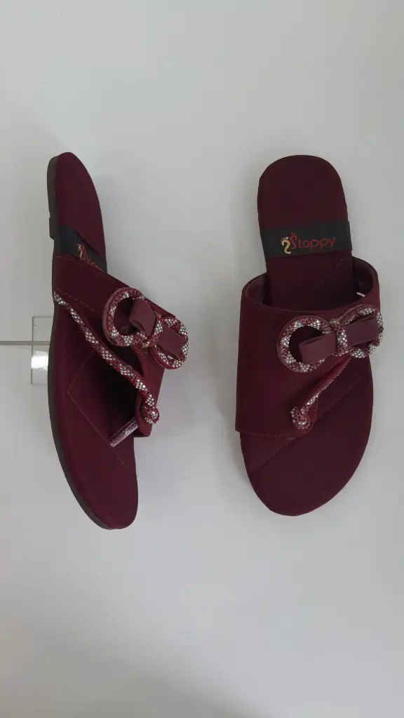 93 Maroon Flat Barmi Fancy Chappal