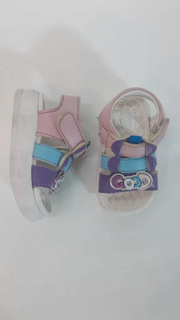 95 Purple Kids Sandals