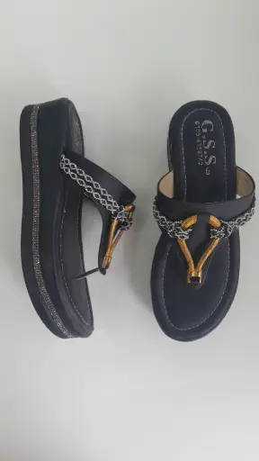 56 Bed Sole Black Slippers